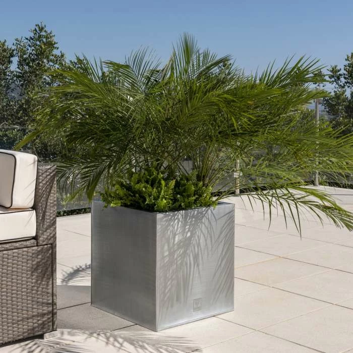 50cm Zinc Galvanised Silver Cube Planter - By Primrose™ 3 50cm Zinc Galvanised Silver Cube Planter - By Primrose™