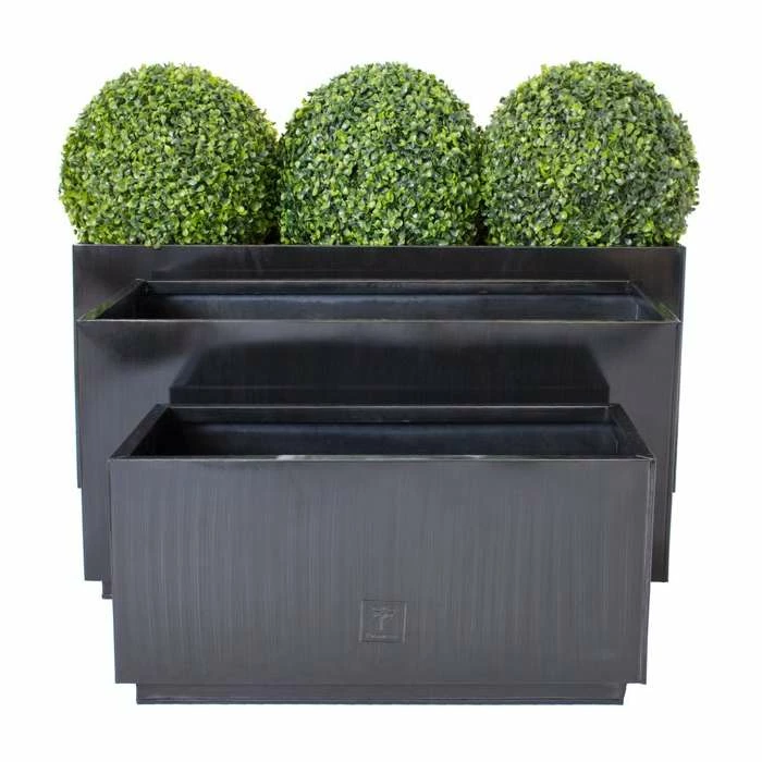 100cm Zinc Galvanised Kick-Bottom Trough Planter In Platinum By Primrose™ 5 100cm Zinc Galvanised Kick-Bottom Trough Planter In Platinum By Primrose™ - Image 3