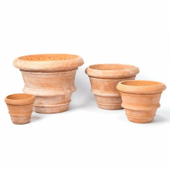 D34.5cm Terracotta Rolled Rim Planter 5 D34.5cm Terracotta Rolled Rim Planter - Image 3