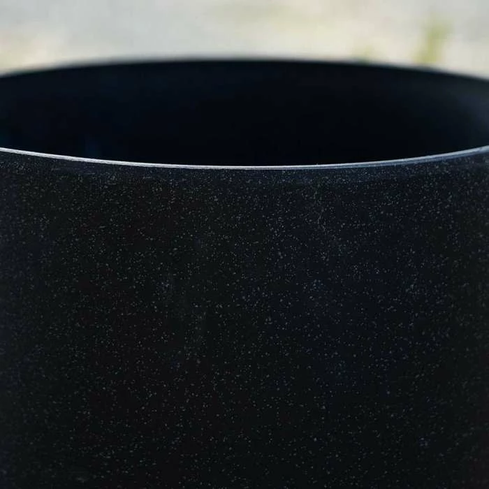 28cm Cylinder Planter In Black 6 28cm Cylinder Planter In Black - Image 4