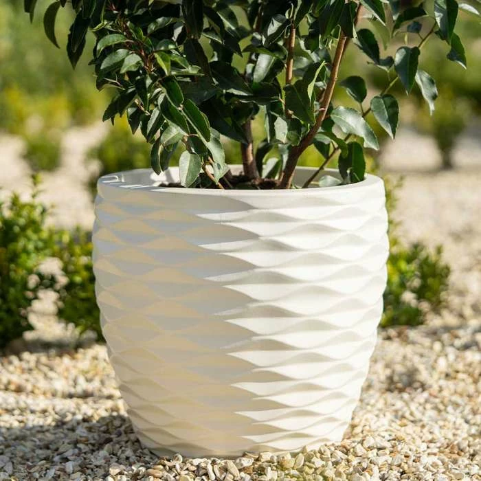 43cm Round Bilbao Planter In Ivory 4 43cm Round Bilbao Planter In Ivory - Image 2