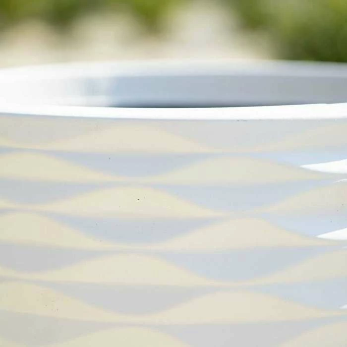 43cm Round Bilbao Planter In Ivory 7 43cm Round Bilbao Planter In Ivory - Image 5